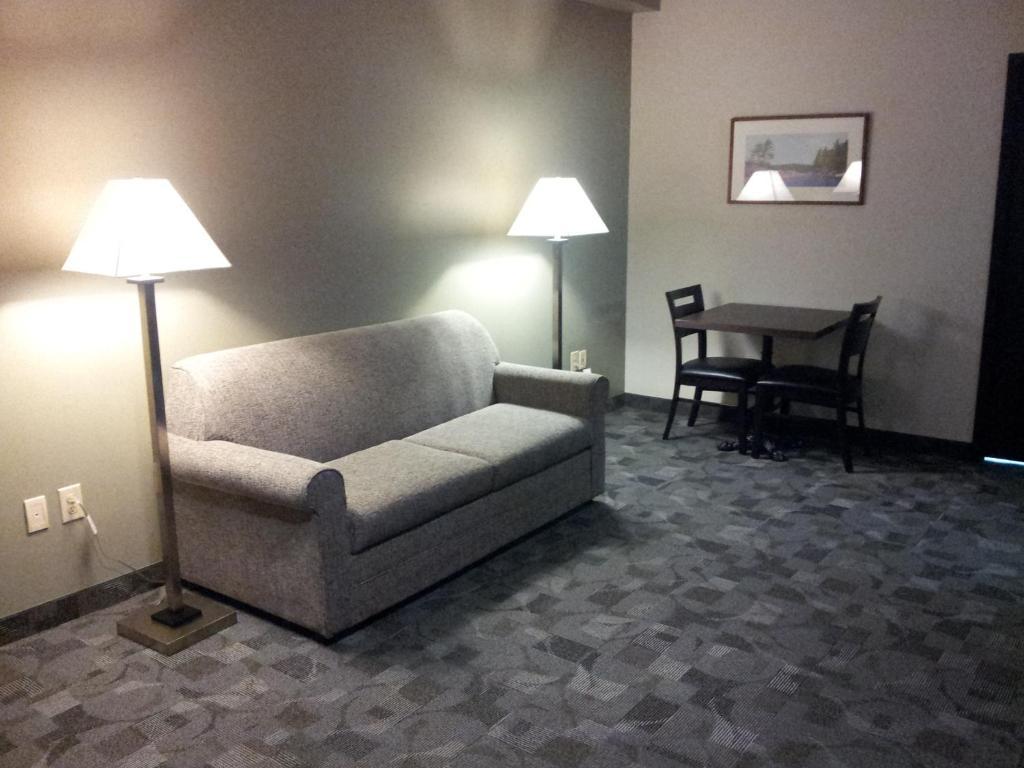 Midland Inn & Suites Habitación foto